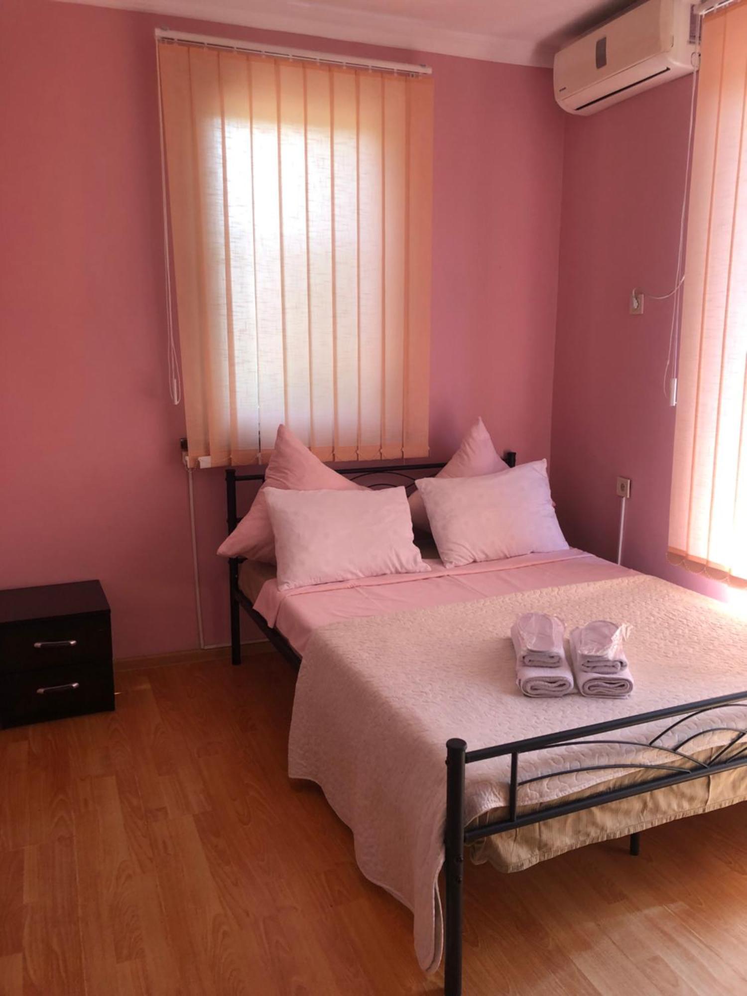 Hotel Your Comfort Тбилиси Екстериор снимка