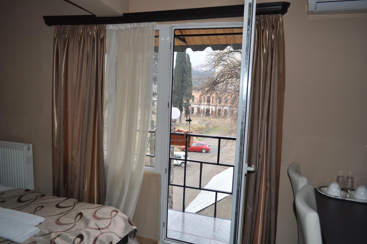 Hotel Your Comfort Тбилиси Екстериор снимка