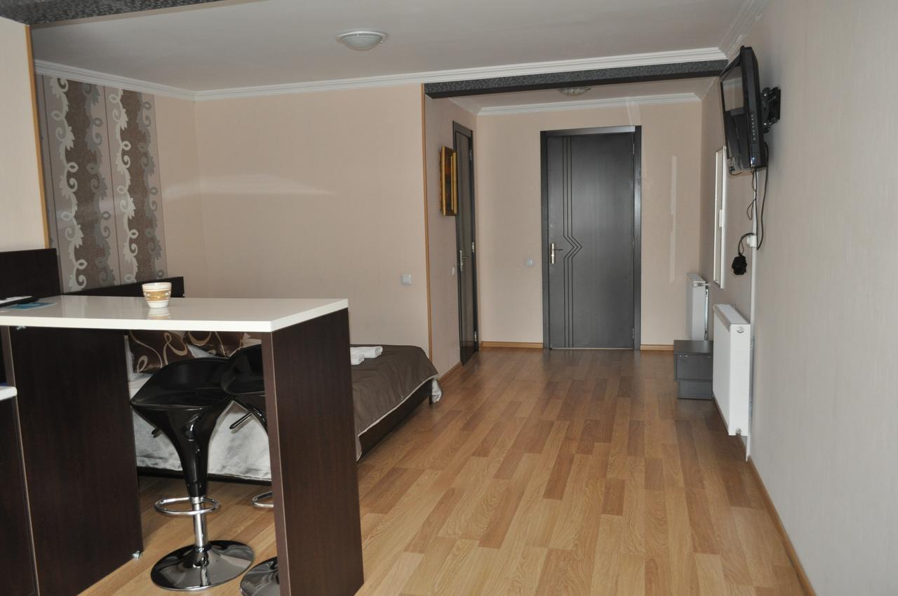 Hotel Your Comfort Тбилиси Екстериор снимка